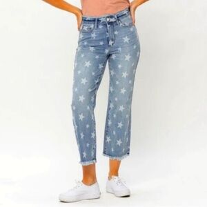 Judy Blue Cropped Straight Star Denim Jeans 5 / 27
